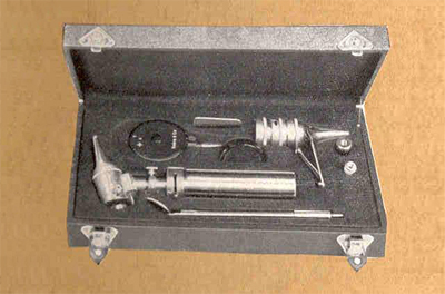 Диагностический набор Heine Optotechnik выпуска 1948 года